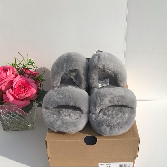 UGG OH Yeah slide - Picture 2 of 12